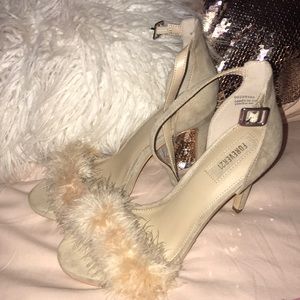 Forever 21 boujee faux fur shoes (never worn)